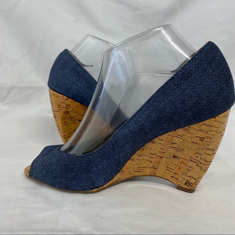 Nicole Miller Wedges Denim Size 8M. Signs Of Wear From Storage As Shown.